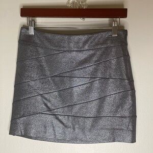 NWOT! Express Silver Gunmetal Metallic Bandage Mini Skirt - Size 0
